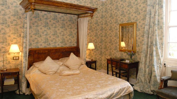 Londonderry Arms Hotel Carnlough Bagian luar foto
