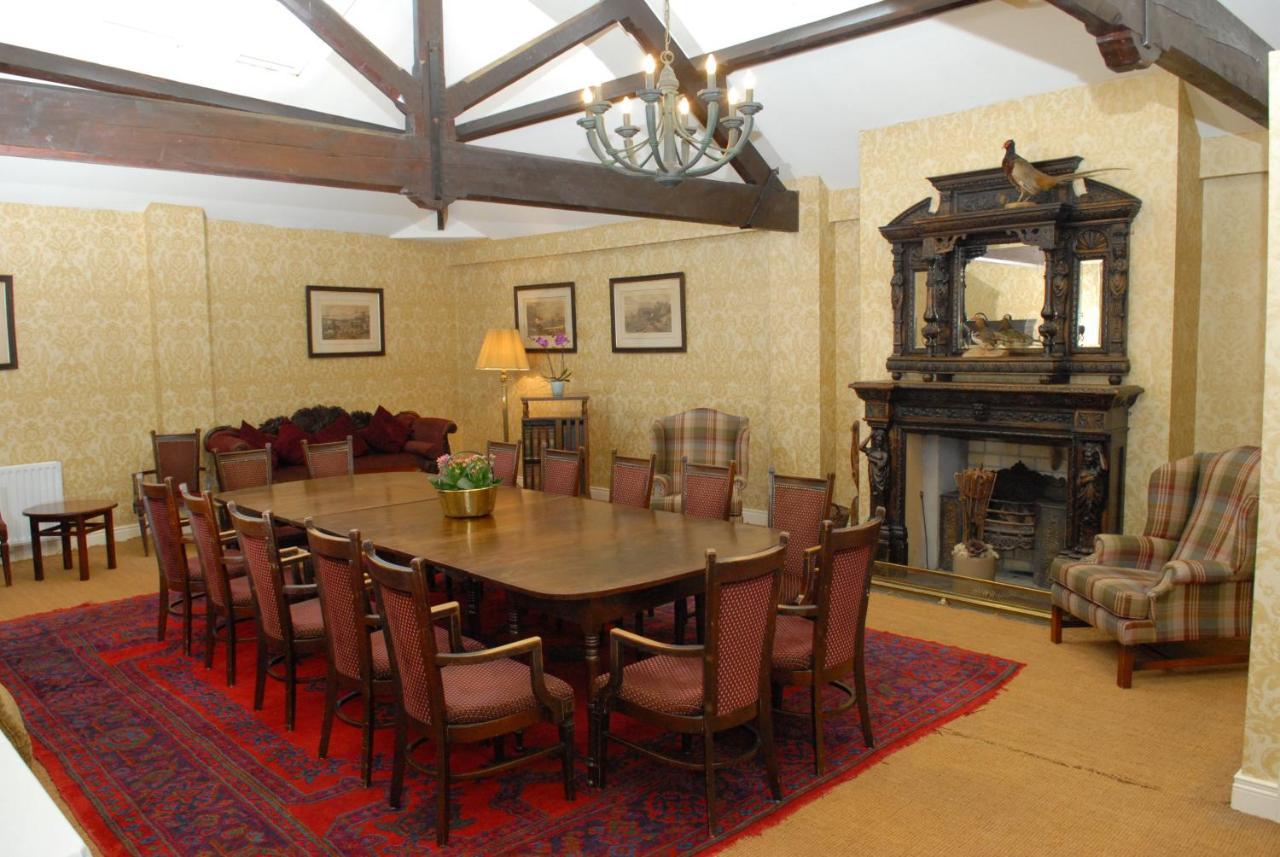 Londonderry Arms Hotel Carnlough Bagian luar foto