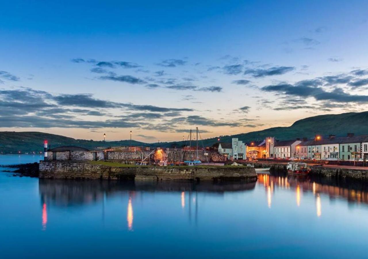 Londonderry Arms Hotel Carnlough Bagian luar foto
