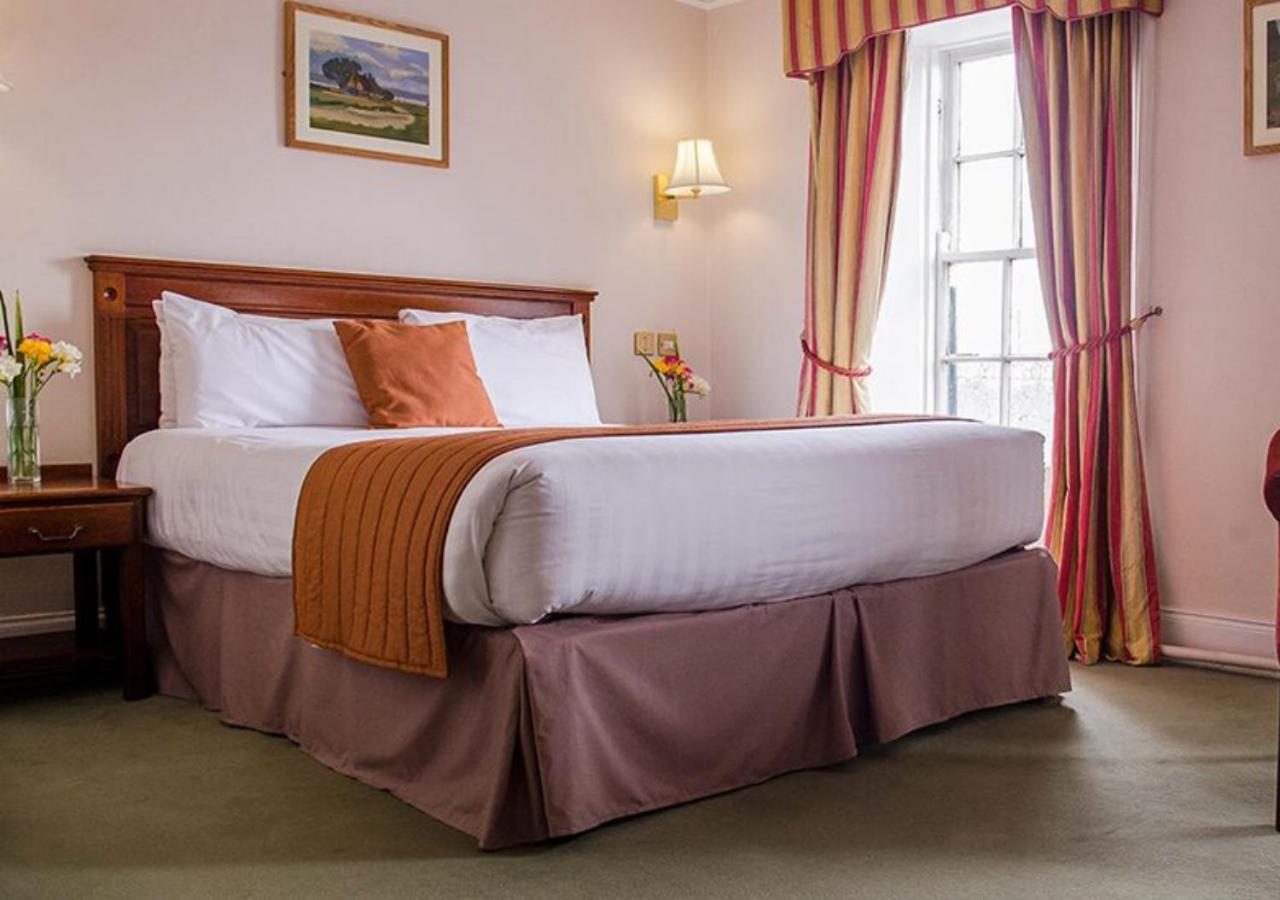 Londonderry Arms Hotel Carnlough Bagian luar foto