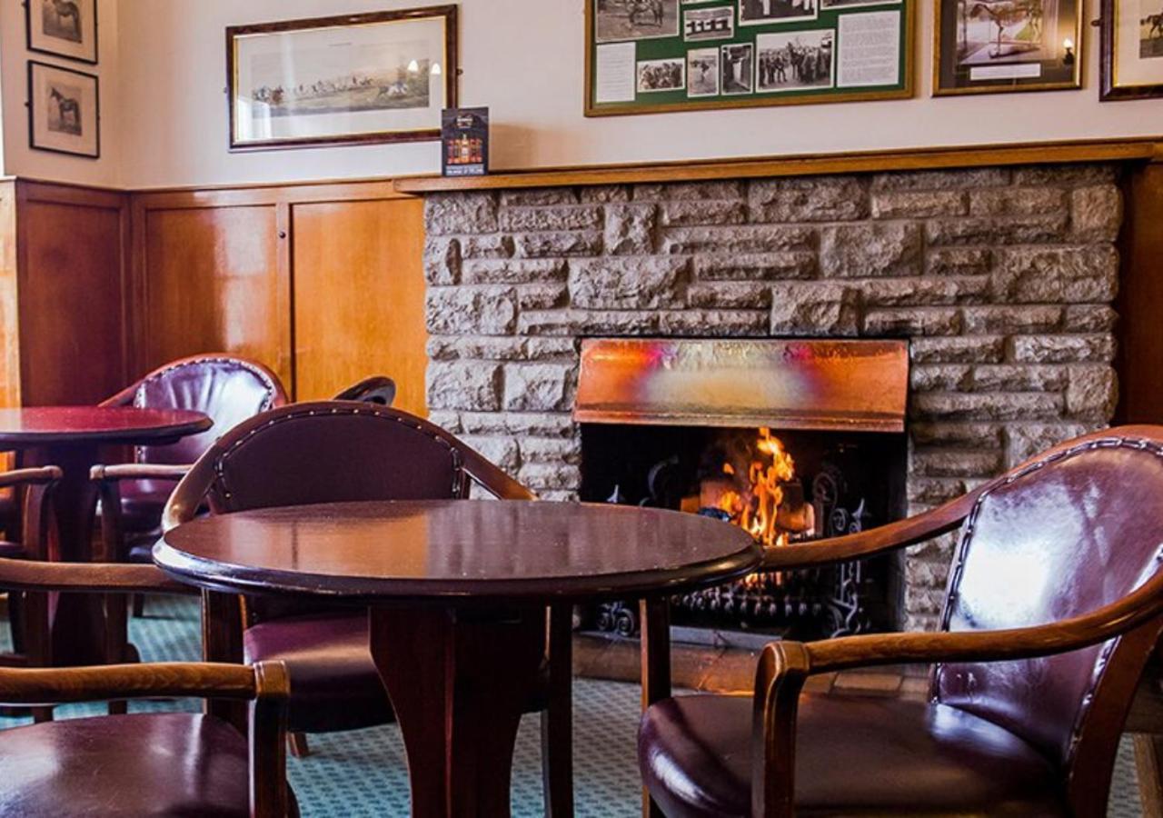 Londonderry Arms Hotel Carnlough Bagian luar foto